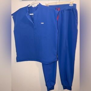 Figs Winning Blue Scrub set